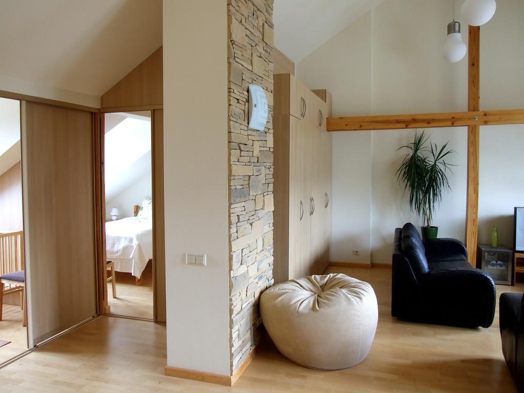Sunlit Loft Apartment Riga Exterior foto